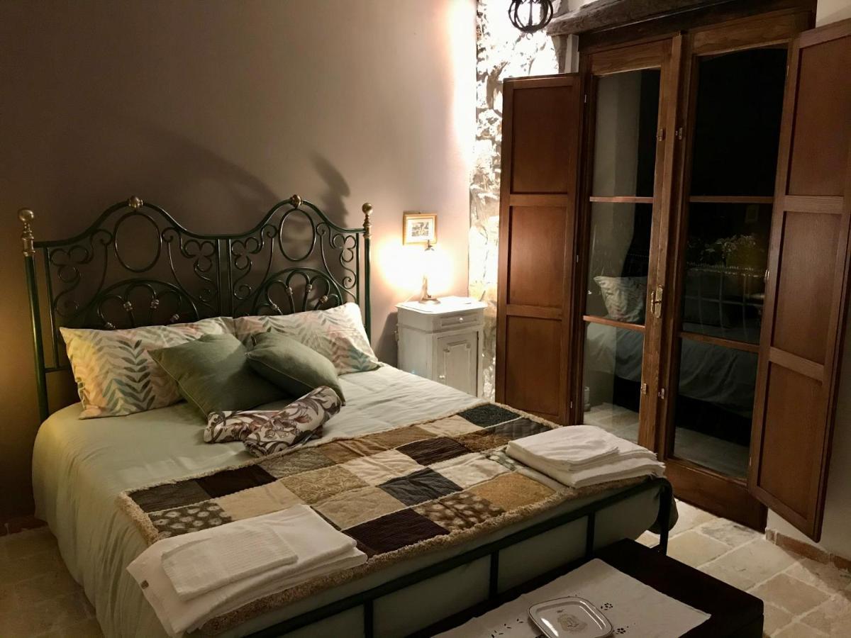סאסו די קסטאלדה Borgo Manca Suite מראה חיצוני תמונה
